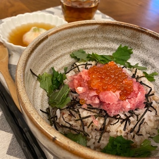 ネギトロいくら丼＊雑穀米＊包丁不使用